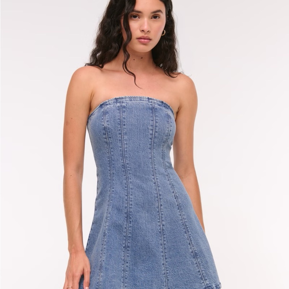 Abercrombie & Fitch Mila Strapless Denim Mini Dress